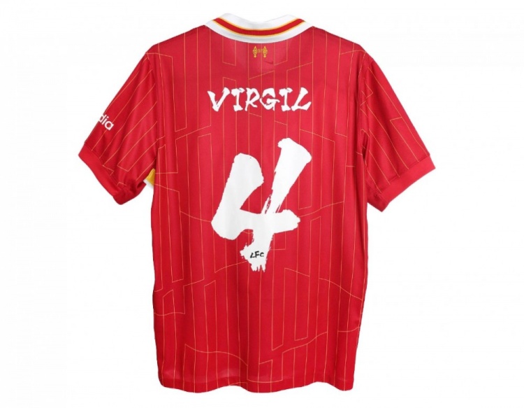 利物浦推出特别版球衣，名字和号码采用日本“书道”风格